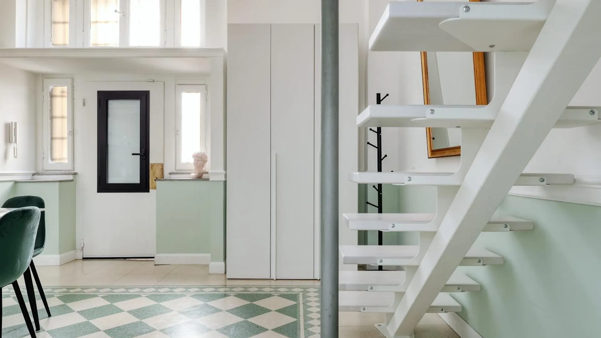 Joivy Lovely Loft Near The City Centre Milaan Appartement
